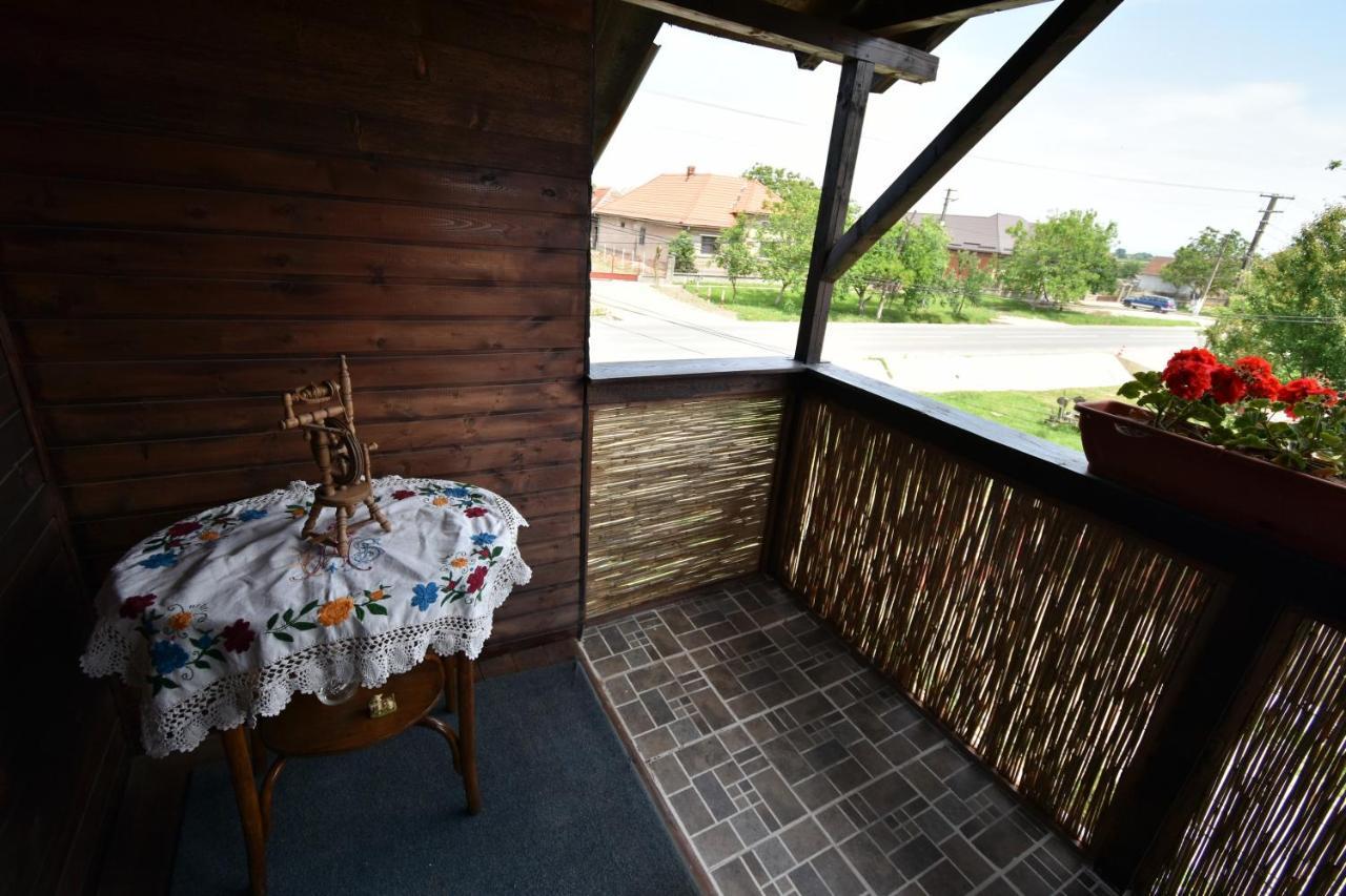 Casa Traditionala Ardeleana Madaras  Экстерьер фото